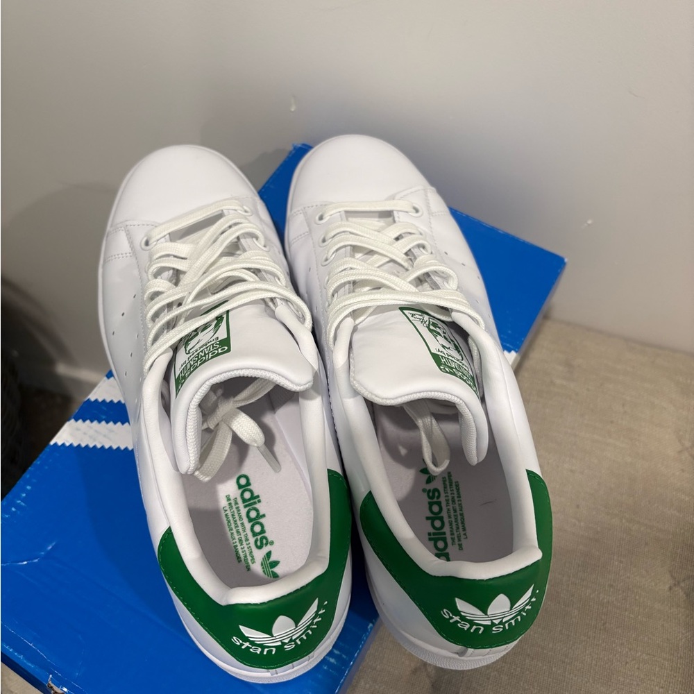 Adidas Men's Stan Smith Sneakers size 10.5 - Picture 3 of 4
